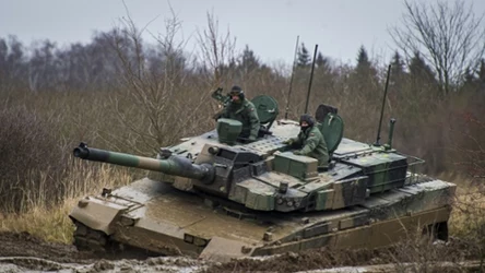 Zdjęcie ilustracyjne, polscy żołnierze podczas kursu załóg czołgów K2 Black Panther