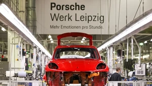 Czarne chmury nad legendarną niemiecką firmę. Cła Trumpa uderzą w Porsche?