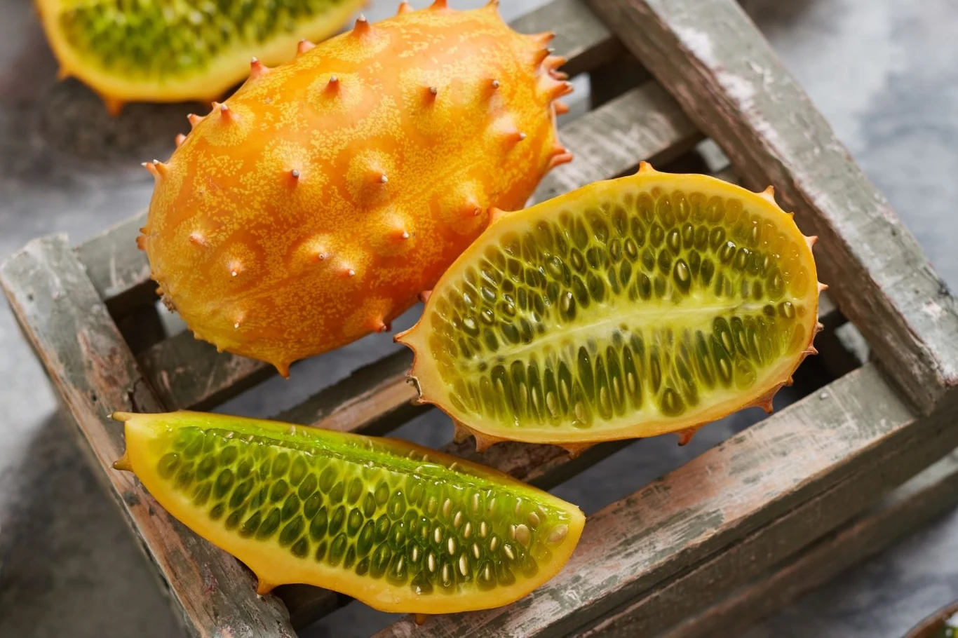 Ze względu na charakterystyczny wygląd kiwano trudno pomylić z innym owocem