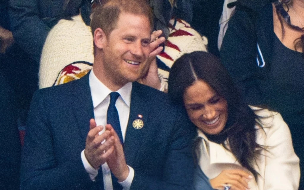 Harry i Meghan wymieniają czułości na Invictus Games