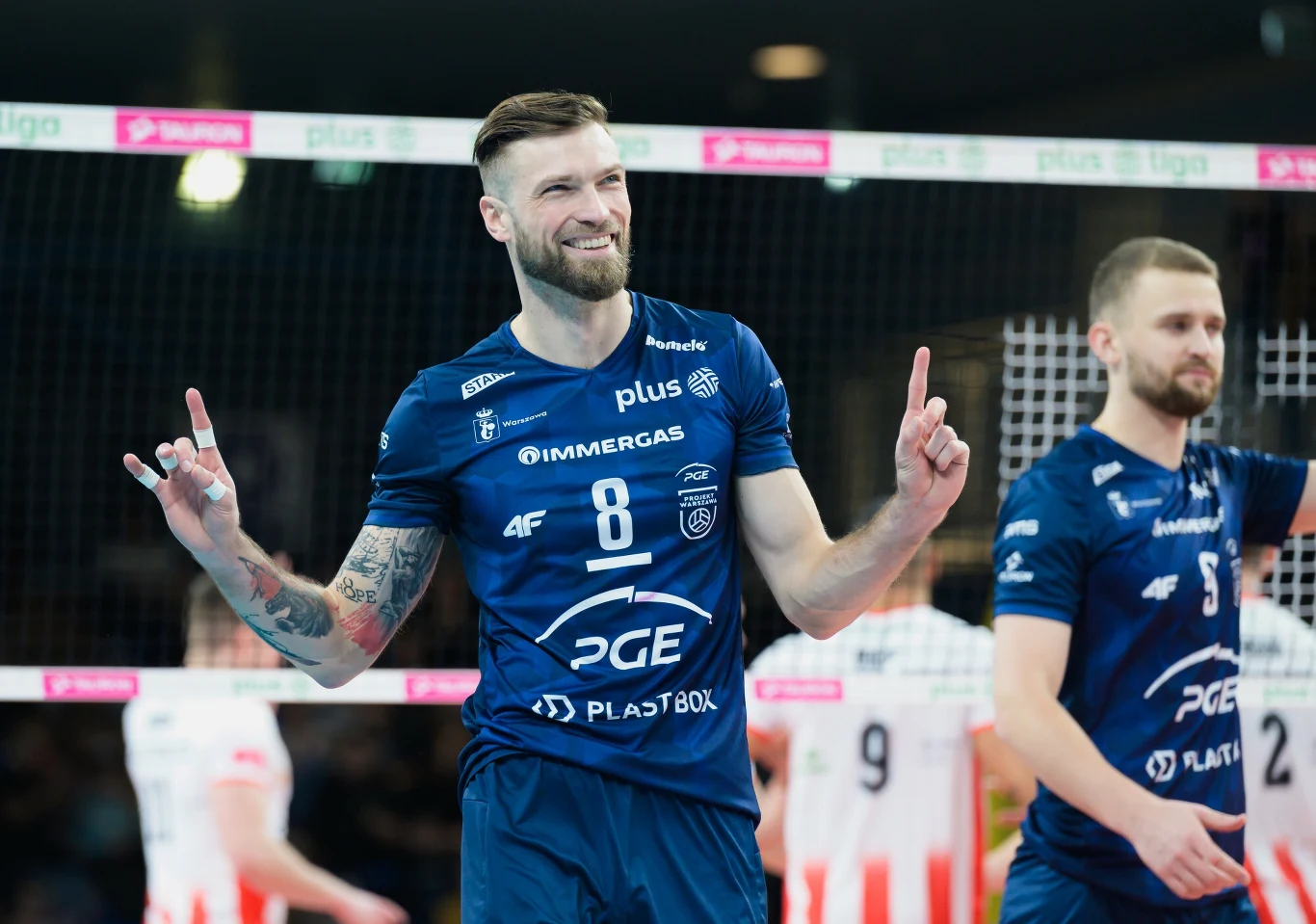 Andrzej Wrona (z numerem 8) w barwach PGE Projektu Warszawa Andrzej Wrona (z numerem 8) w barwach PGE Projektu Warszawa