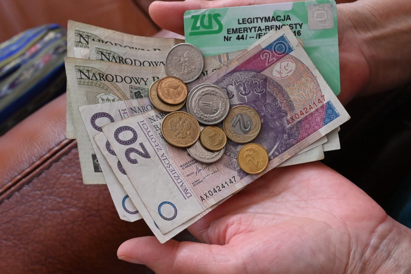 ZUS wysyła specjalny dodatek bez żadnych wniosków. Będą podwyżki emerytur czerwcowych