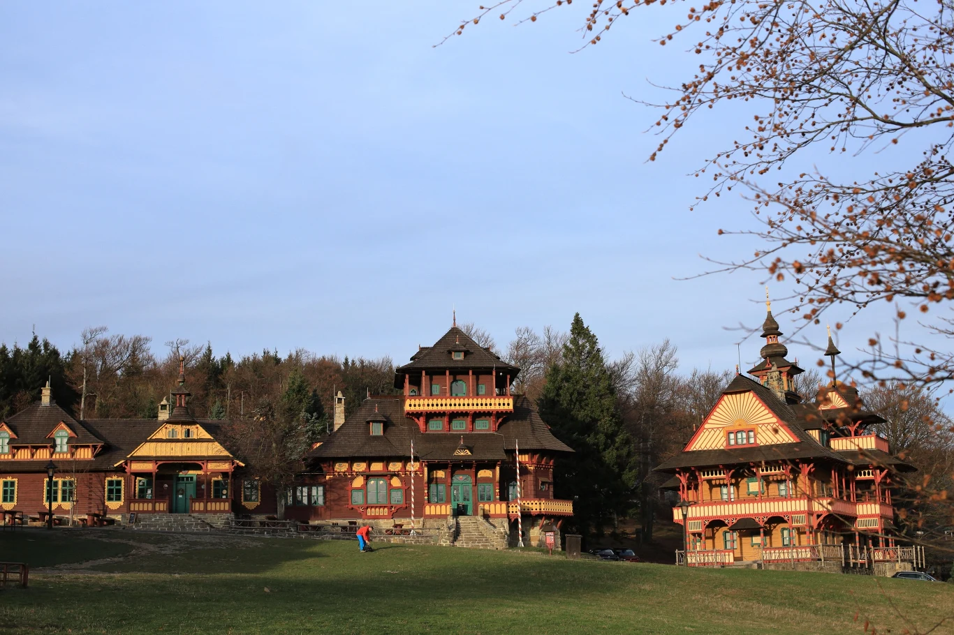 Budynki Maměnka i restauracja Libušín należą do najcenniejszych zabytków kultury w Beskidach.