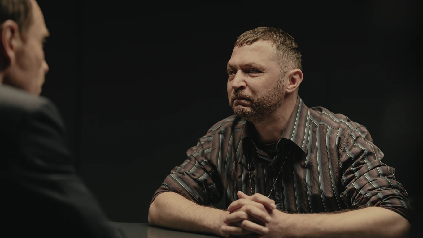 Marcin Zarzeczny w serialu "Agencja" Marcin Zarzeczny w serialu "Agencja"