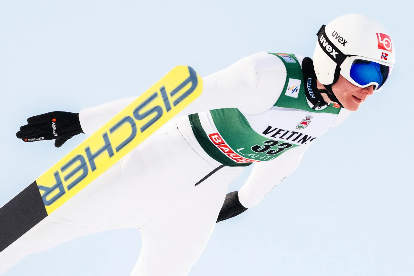 Robin Pedersen w trakcie zawodów Pucharu Świata w skokach narciarskich