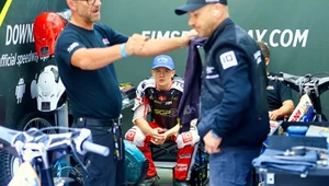 Nicki Pedersen w boksie Bastiana Pedersena.