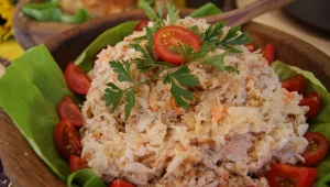 Brzmi wytwornie, choć jest prosta i tania. W PRL-u była prawdziwym przysmakiem 