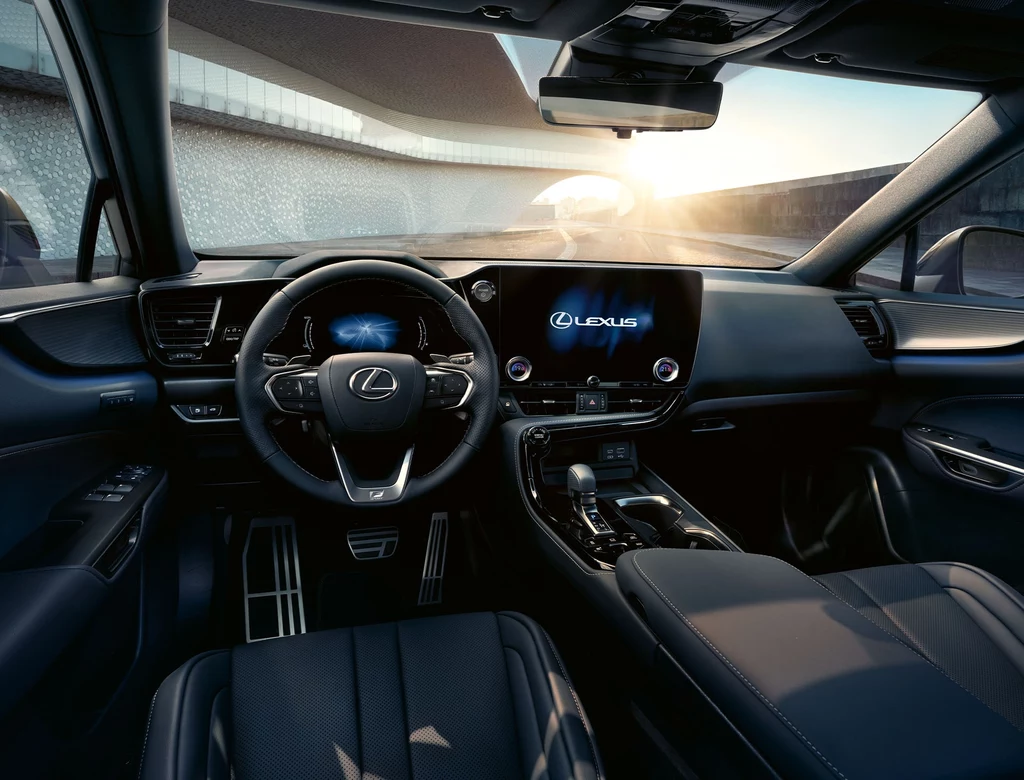 Lexus NX 450h+