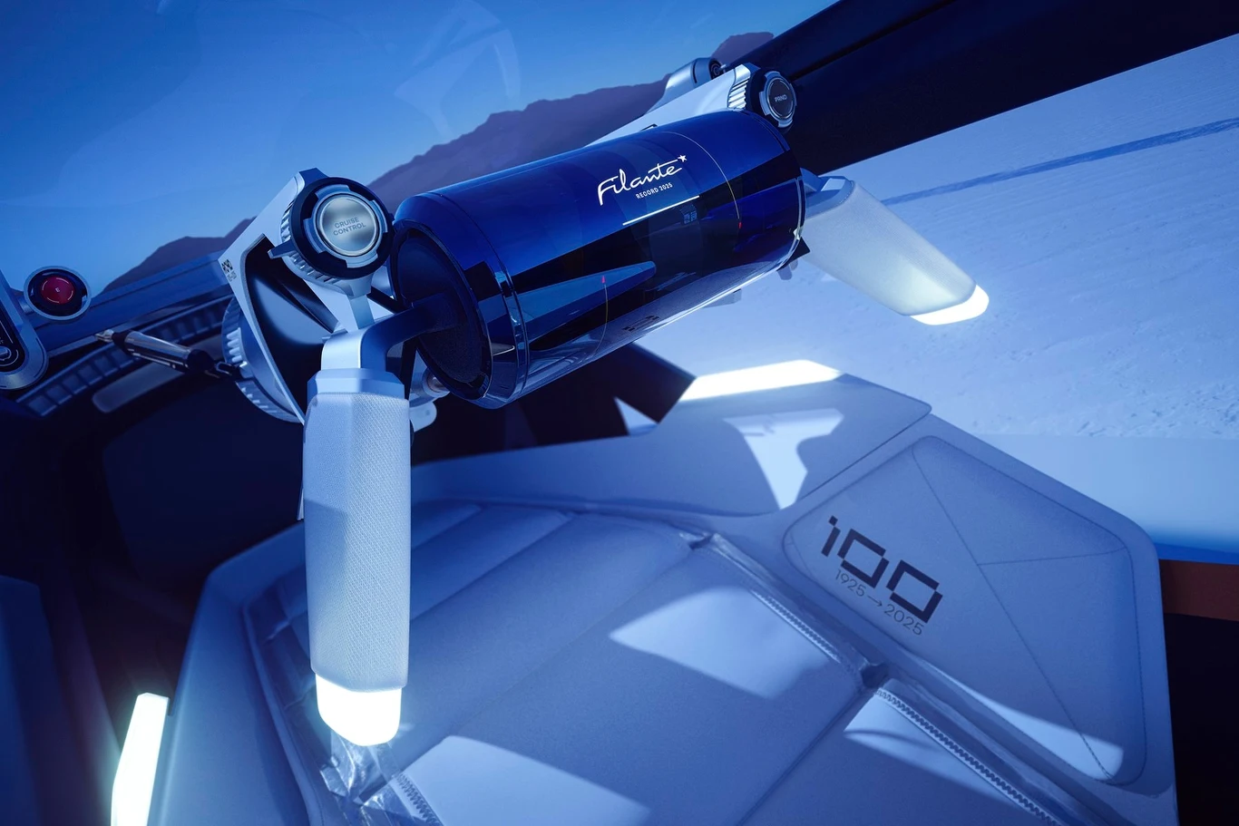 Kierowca siedzi "zawieszony" na specjalnym hamaku. Na próżno szukać tradycyjnego hamulca czy gazu w kokpicie. Kierowca siedzi "zawieszony" na specjalnym hamaku. Na próżno szukać tradycyjnego hamulca czy gazu w kokpicie.