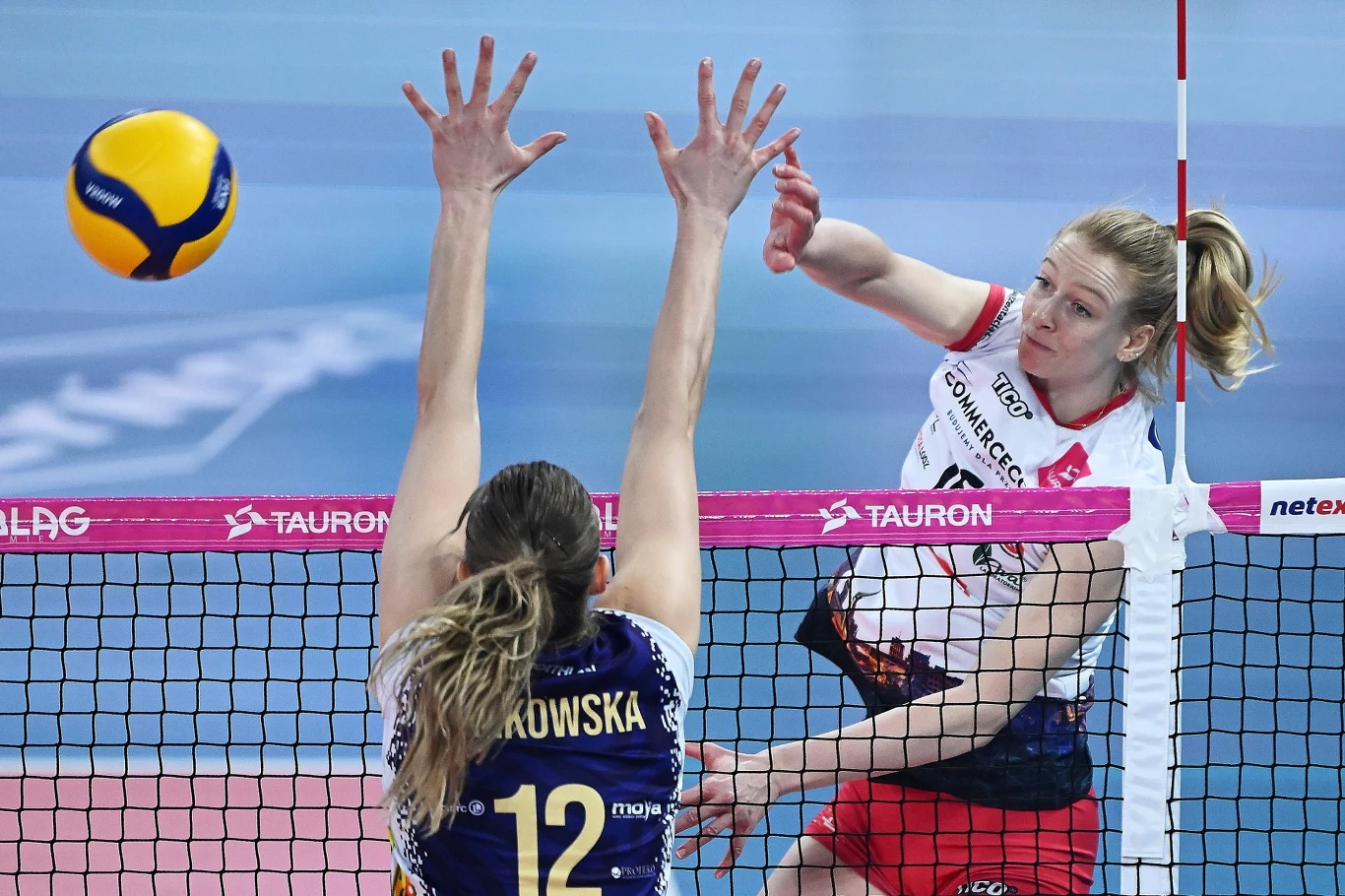Atakuje Lana Scuka z ŁKS Commercecon Łódź