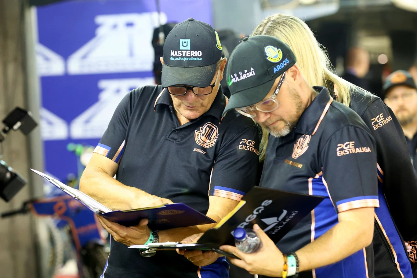 Trener Stanisław Chomski i Krzysztof Orzeł.