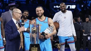 Stephen Curry z tytułem MVP NBA All-Star