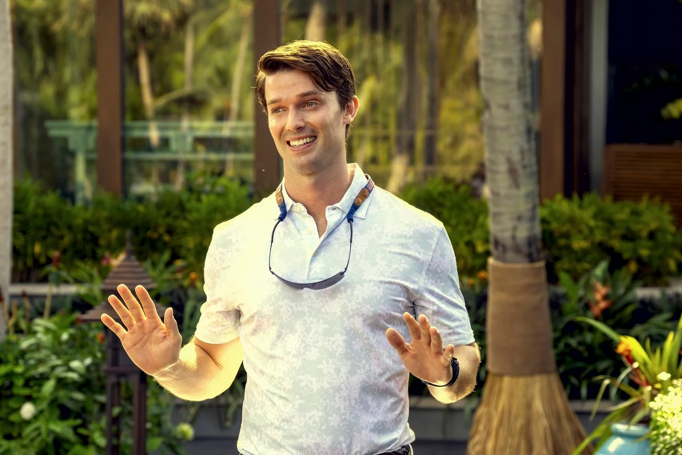 Patrick Schwarzenegger w serialu "Biały Lotos"
