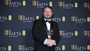 Brady Corbet z nagrodą BAFTA za reżyserię "The Brutalist"