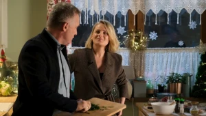 Judyta (Paulina Chruściel) wprosi się do Marii (Małgorzata Pieńkowska) i Artura (Robert Moskwa) na kolację