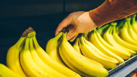 Jesz banany zimą? Okazuje się, że to nie do końca dobry wybór. 