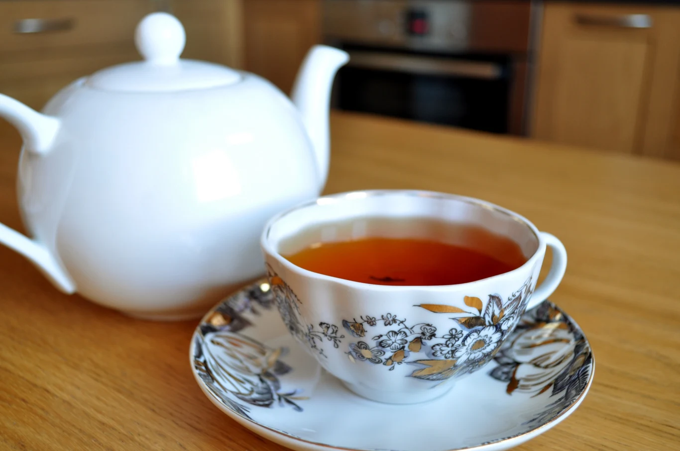 Ta aromatyczna przyprawa, dodana do herbaty, wycisza i relaksuje. Ta aromatyczna przyprawa, dodana do herbaty, wycisza i relaksuje.