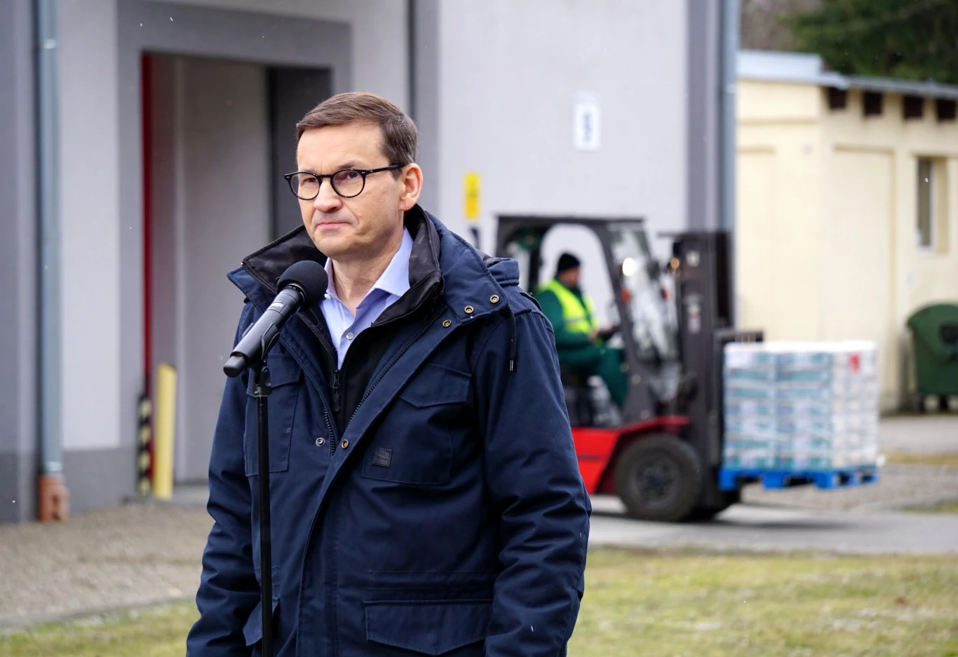 Europoseł Dariusz Joński zaapelował do byłego premiera Mateusza Morawieckiego o zwrot pieniędzy Europoseł Dariusz Joński zaapelował do byłego premiera Mateusza Morawieckiego o zwrot pieniędzy