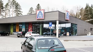 Aldi prosi klientów o zwrot pojemników. Mogą być groźne dla zdrowia