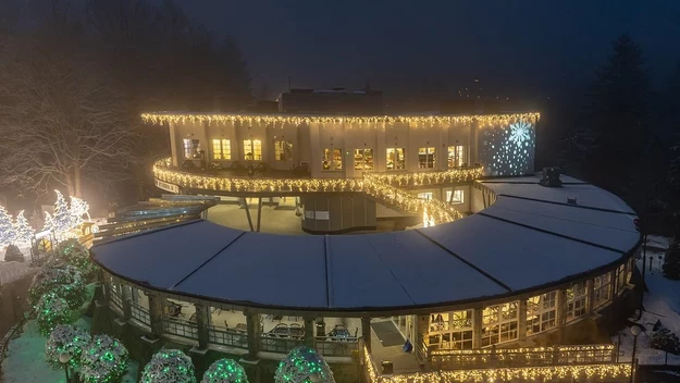 Retro Park Światła na Górze Parkowej w Krynicy-Zdrój