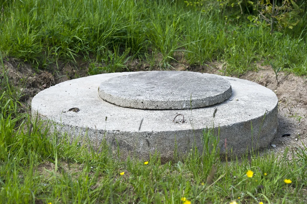 Jak wygląda kontrola szamba? Co sprawdzają urzędnicy?