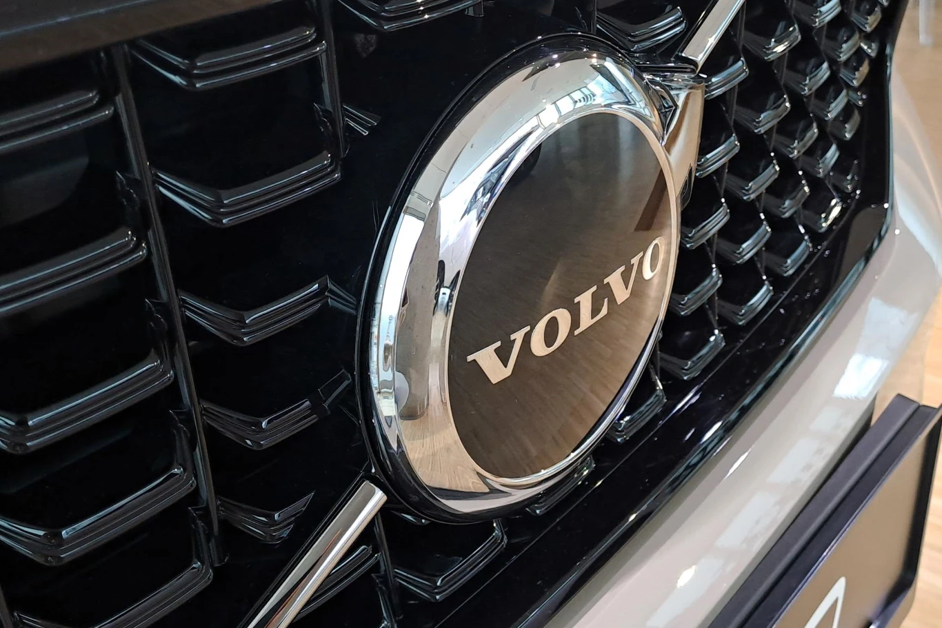 Volvo zrezygnowało ze sprzedaży samochodów z silnikami Diesla. Był to drugi najpopularniejszy napęd w zeszłym roku. Volvo zrezygnowało ze sprzedaży samochodów z silnikami Diesla. Był to drugi najpopularniejszy napęd w zeszłym roku.