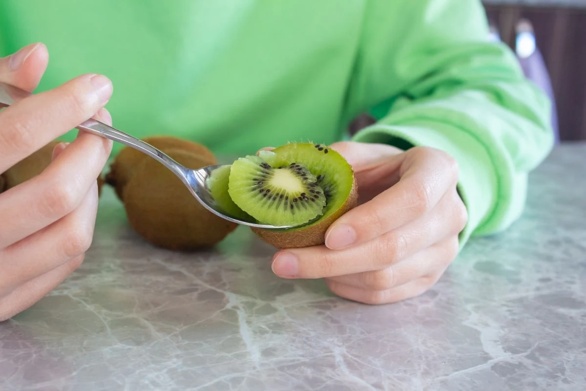 Jedno kiwi dziennie zadziała jak tarcza obronna przed stresem oksydacyjnym Jedno kiwi dziennie zadziała jak tarcza obronna przed stresem oksydacyjnym