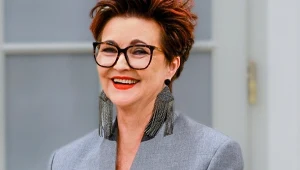 Kwaśniewska na luksusowych zakupach. Ze sklepu wyszła z naręczem toreb