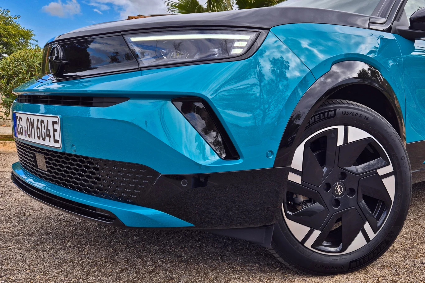 Dopiero przy bliższym przyjrzeniu można zauważyć, że pas przedni Mokki nieco się zmienił