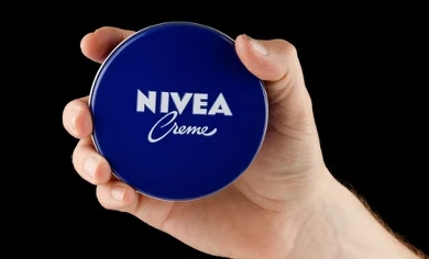 Mega promocja na kosmetyki NIVEA w Super-Pharm! Kup 1 produkt i zgarnij drugi aż 60% taniej! 🛍️💙