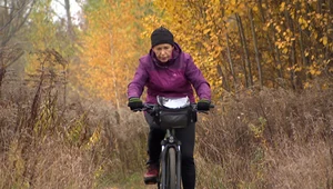 Jeżdżą nawet jesienią i zimą. Rower nie musi wylądować w piwnicy