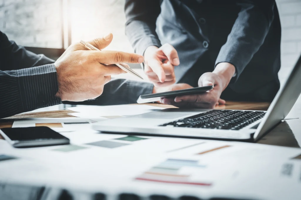 Europa nie spieszy się z wdrożeniem KSeF Program do faktur z obsługą różnych walut i języków