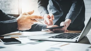 Europa nie spieszy się z wdrożeniem KSeF. Kolejne kraje przekładają termin