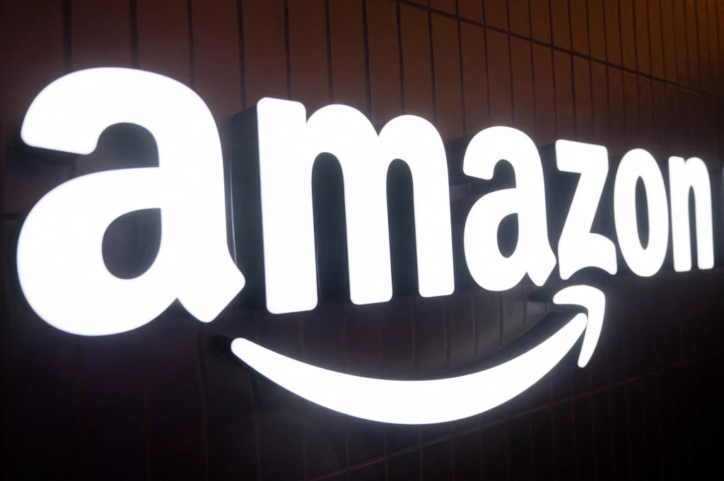 Amazon - logo Amazon - logo