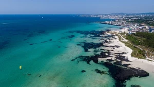 Polacy nie odwiedzają tej rajskiej wyspy. Są tam boskie plaże i zapierające dech wodospady