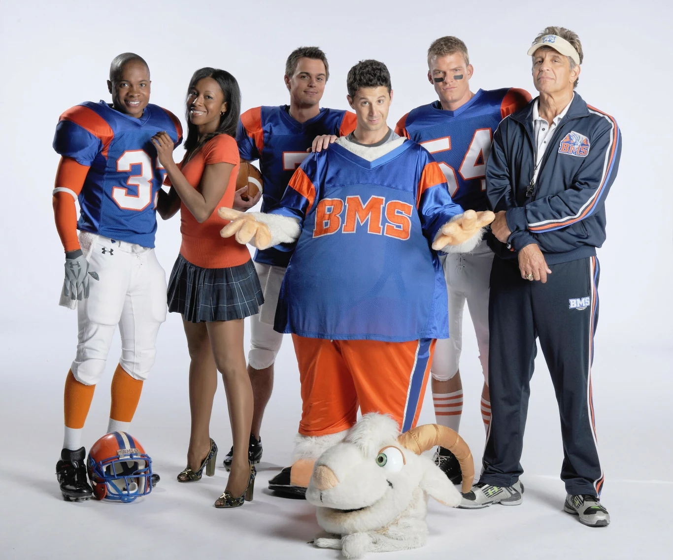 Obsada serialu "Blue Mountain State". Alan Ritchson drugi z prawej