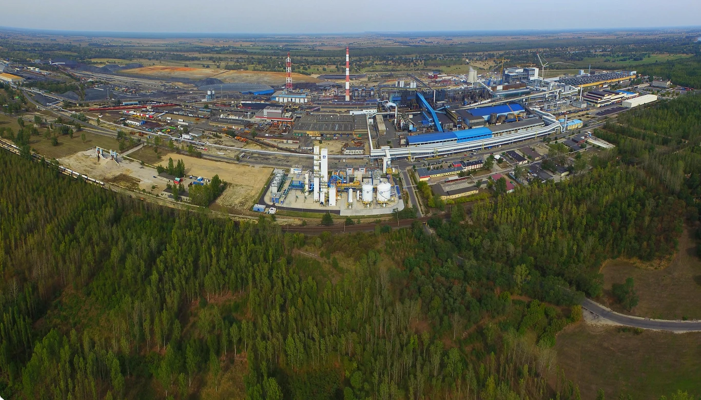 LGOM to kluczowe miejsce na mapie Polski. Na zdj. jeden z obiektów KGHM Polska Miedź S.A., Huta Miedzi Głogów. LGOM to kluczowe miejsce na mapie Polski. Na zdj. jeden z obiektów KGHM Polska Miedź S.A., Huta Miedzi Głogów.