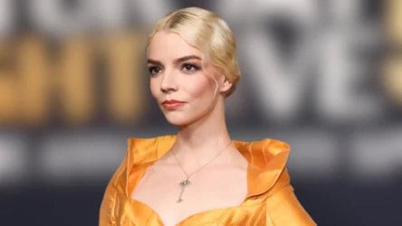 Ikona mody młodego pokolenia. Jola Czaja o fenomenie stylu Anyi Taylor-Joy