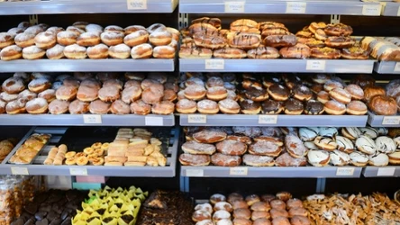 ​Tyle kalorii ma jeden pączek. Sprawdź, ile musisz ćwiczyć, by go spalić