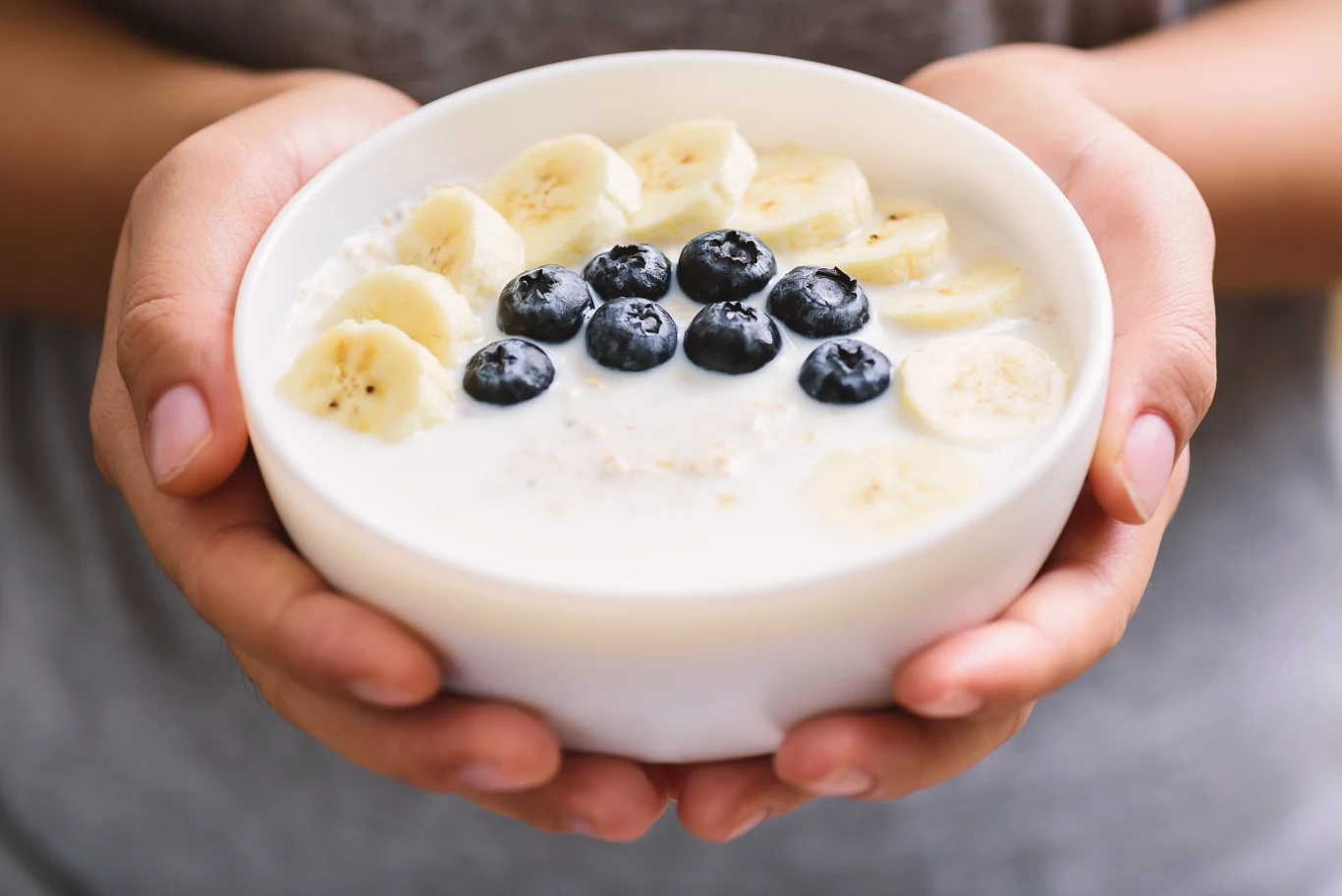 Tryptofan znajdziesz m.in. w bananach i nabiale 
