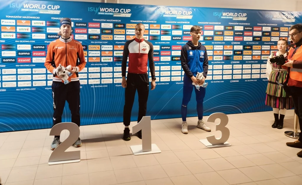 Władimir Semirunni po triumfie w biegu na 5000 m w grupie B Władimir Semirunni po triumfie w biegu na 5000 m w grupie B