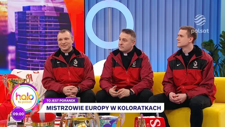 Polscy księża z medalem