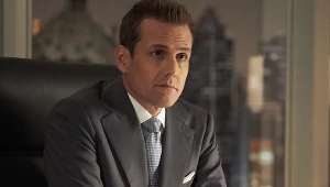 Gabriel Macht w serialu "W garniturach"