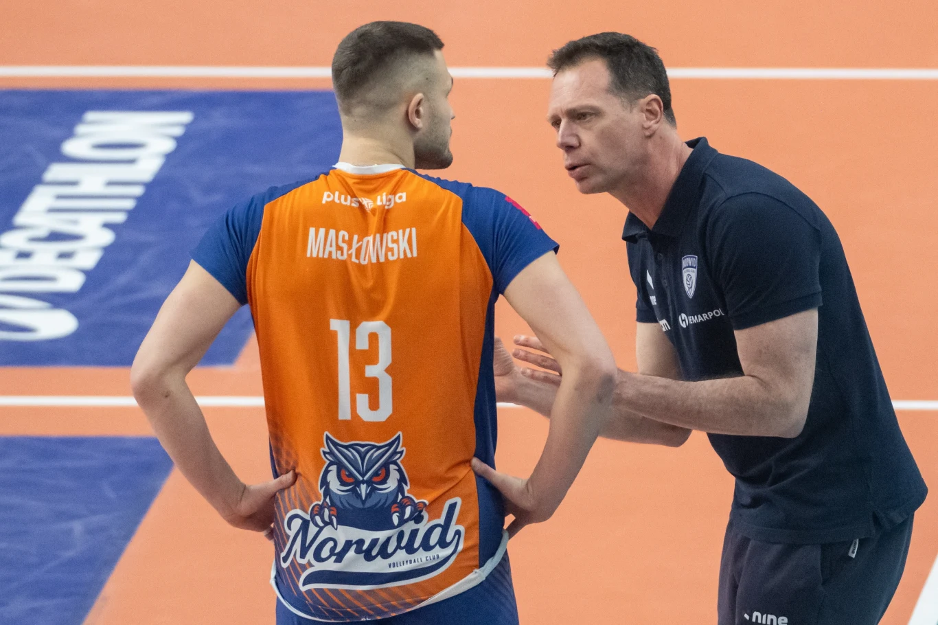 Mateusz Masłowski, libero Steam Hemarpol Norwida Częstochowa, i trener Cezar Silva