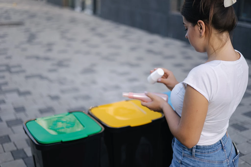 Aerozole, które nie zostaną poddane specjalnemu procesowi recyklingu stanowią zagrożenie na wysypisku śmieci