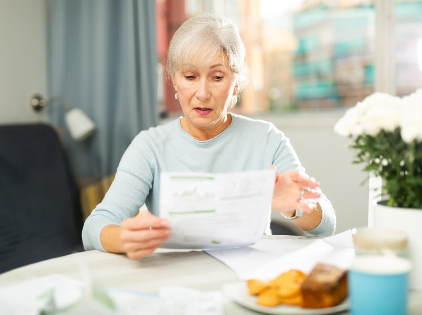 Miała przyznaną za niską emeryturę. Dostała podwyżkę według decyzji sądu. Ile wynosi zasiłek przedemerytalny w 2025? Kto może otrzymać świadczenie?