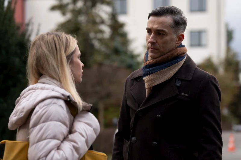Dominika (Paulina Gałązka) i Marcin (Filip Bobek) wciąż będą mieszkać osobno Dominika (Paulina Gałązka) i Marcin (Filip Bobek) wciąż będą mieszkać osobno