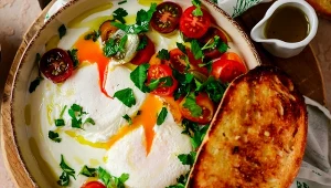 Śniadanie na regenerację i energię na cały dzień. Poczujesz się jak młody bóg 