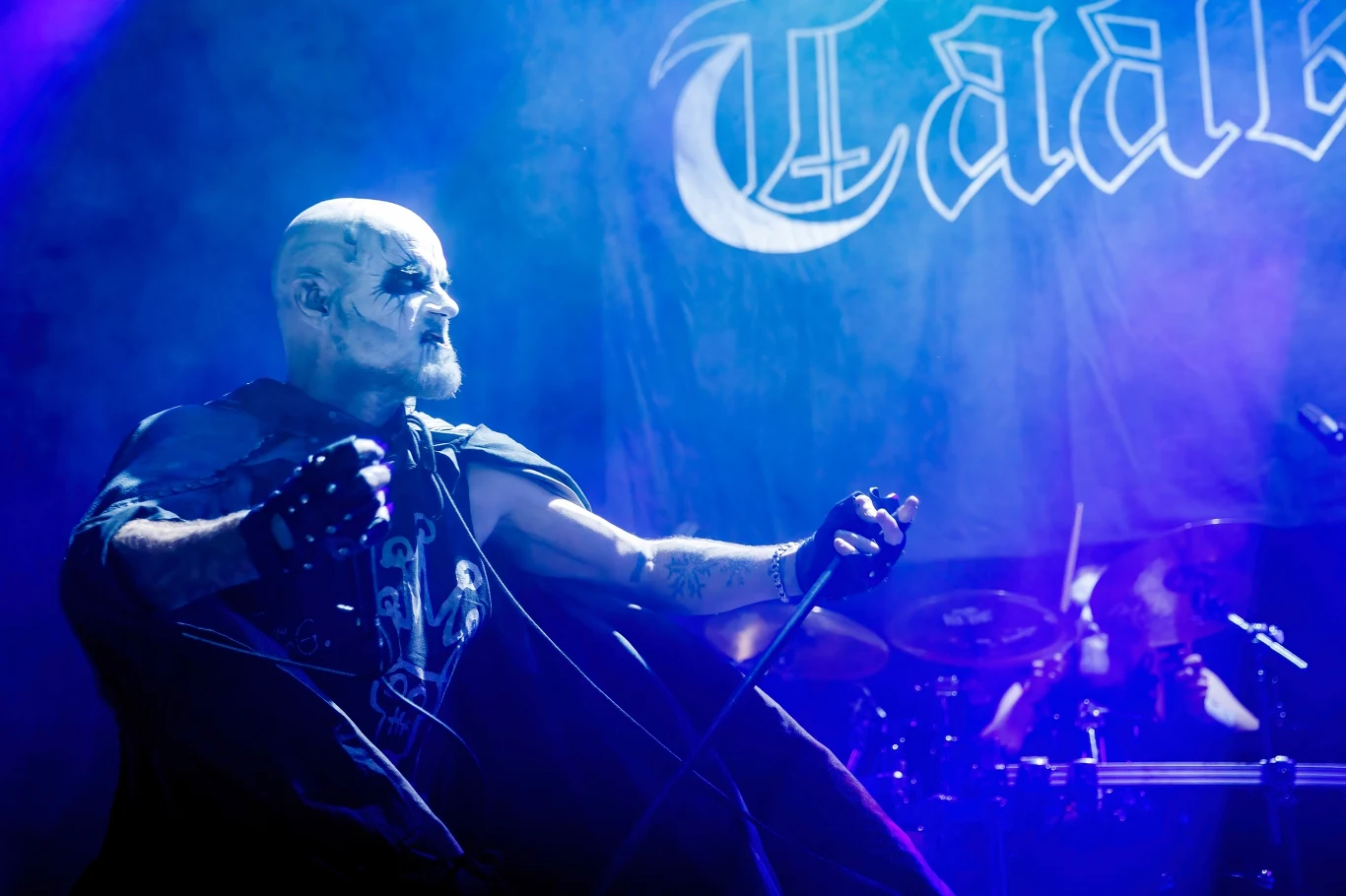 Hoest stoi na czele grupy Taake Hoest stoi na czele grupy Taake