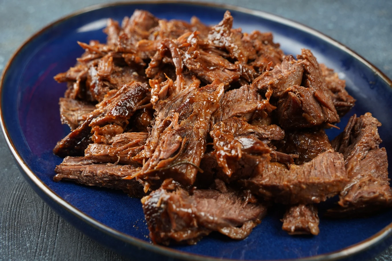 Sekretem kruchej i miękkiej wołowiny jest odpowiednia obróbka termiczna. Sekretem kruchej i miękkiej wołowiny jest odpowiednia obróbka termiczna.